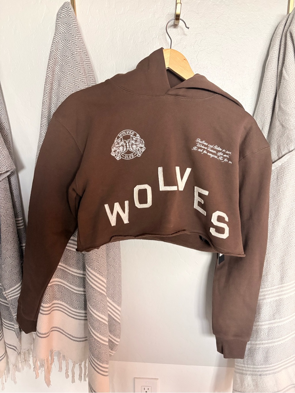NWT Darc Sport Brown 'Wolves' Cropped Hoodie